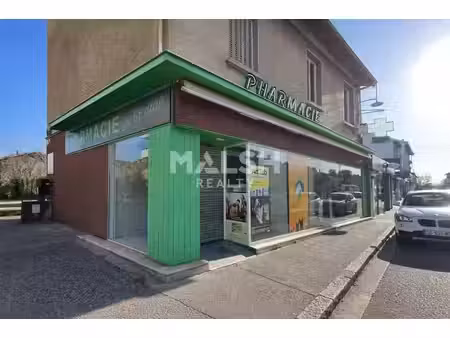 location commerce 90m²