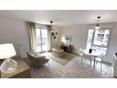 vente appartement 3 pièces à avrillé (49240) : à vendre 3 pièces / 60m² avrillé