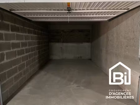 location parking à bernières-sur-mer (14990)  75 €