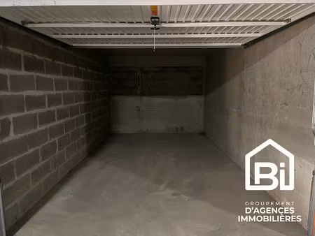location parking à bernières-sur-mer (14990)  90 €
