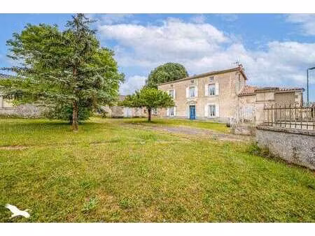 vente maison à doix (85200) : à vendre / 197m² doix