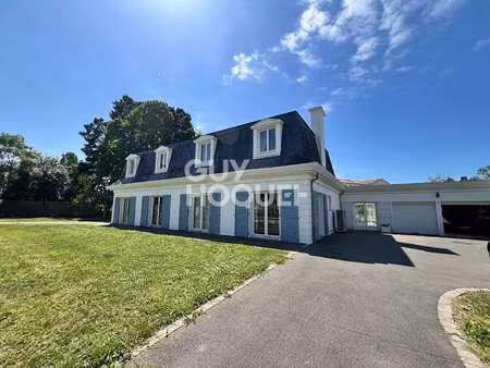 vente maison piscine à machecoul (44270) : à vendre piscine / 242m² machecoul