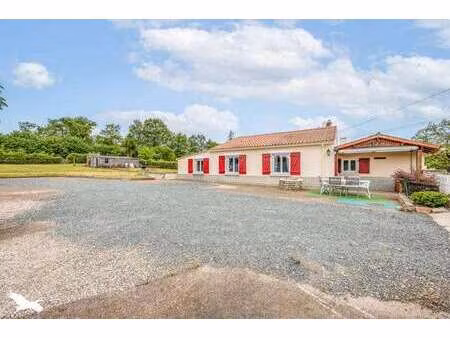 vente maison à puy-de-serre (85240) : à vendre / 101m² puy-de-serre
