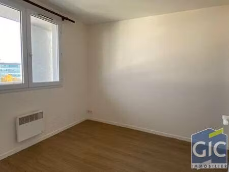 location appartement 2 pièces à caen (14000) : à louer 2 pièces / 31m² caen