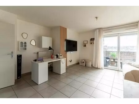 charmant t3 avec balcon sur la marne