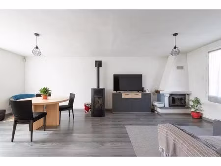 maison de charme 80 m² à boissy-le-châ