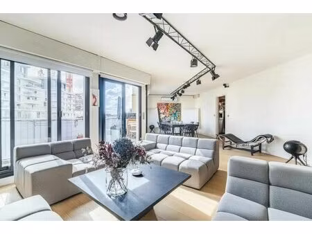 superbe 5-6 pieces traversant avec balcon et parkings