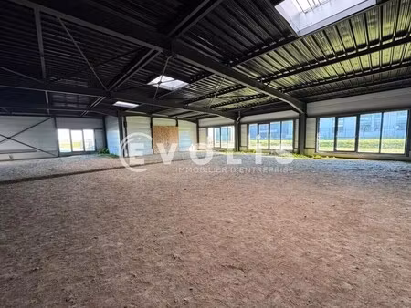 vente commerce glisy 80440 633m²