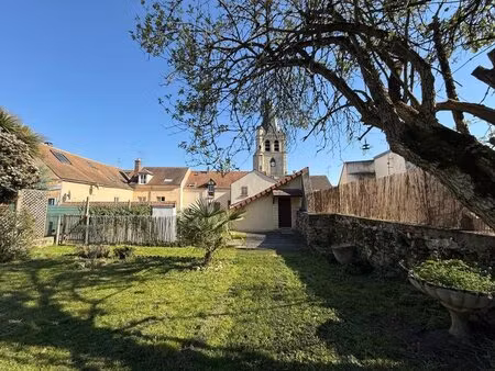 charmant t3 avec terrasse et jardin à andrésy