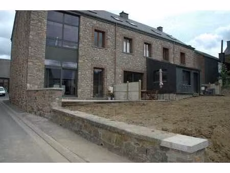 maison familiale spacieuse entièrement rénovée
