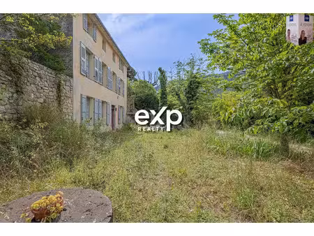 vente maison 14 pièces 255 m² à le revest-les-eaux (83200)  650 000 €