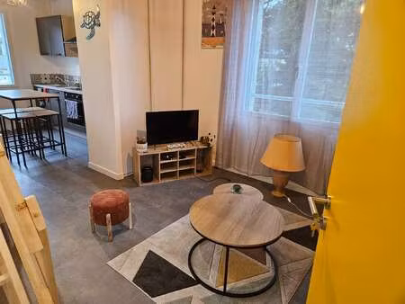 location appartement 2 pièces meublé à châteaubriant centre (44110) : à louer 2 pièces meu