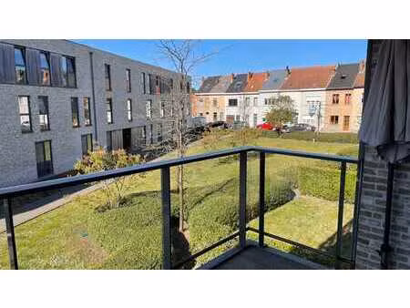 appart 81m2 const. récente  2 ch  cave+parking 2 voitures