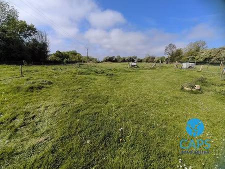 bâtiment à réhabiliter sur terrain constructible  à 10 minut
