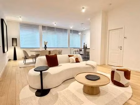 rue dewez | appart. 2 chambres ±115m² entièrement rénové