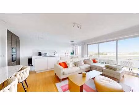 brueghel/van sever : superbe apt 2ch + terrasse - vue sur l