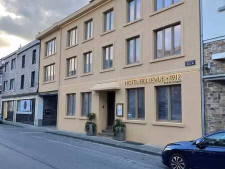 hôtel 14 chambres + restaurant — à rénover