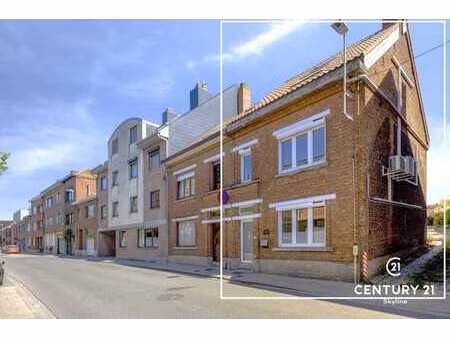 maison spacieuse avec jardin et 3 parkings à kessel-lo