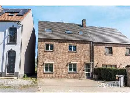 magnifique maison (4 ch.) avec terrasse et emplacement parki