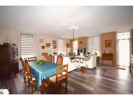 t5 de 174m² avec grand jardin et garage