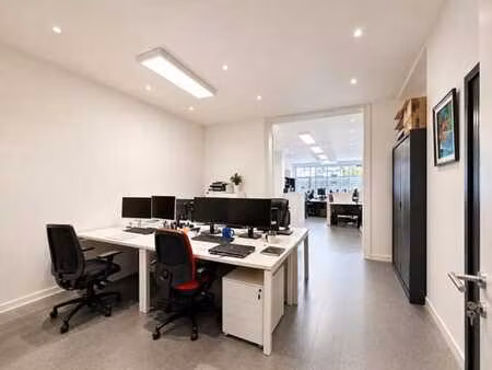 ! new ! en parfait état - bureau/commerce de 100m²