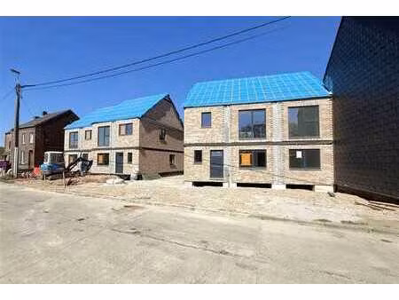 jardin- petit immeuble 2 lots - neuf - gare de gastuche a 10