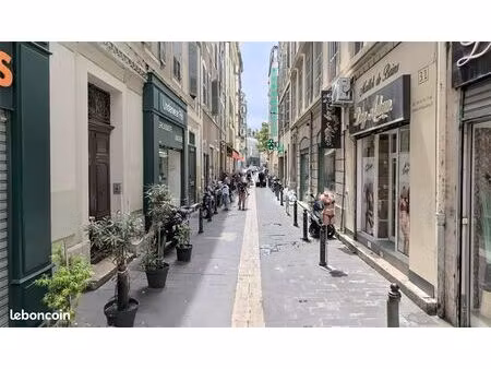 boutique 30 m² marseille