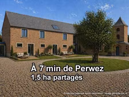 à rénover dans une ferme en carré!