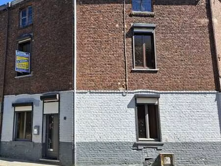 maison à rénover  située à deux pas de la grand-place