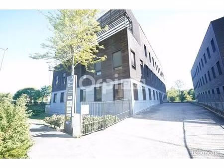 bureau 243 m²