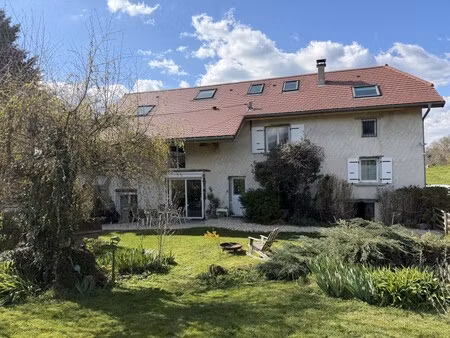 maison de luxe à vendre à saint-genix-sur-guiers