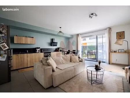 appartement 3 pièces 63 m²