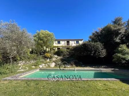 villa de luxe à vendre à sommières