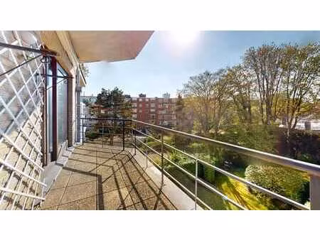 hankar - flat +/- 51m2 - 1 ch + terrasse sud + garage