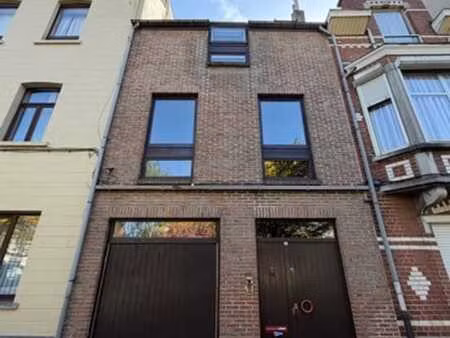 charmante maison 3 chambres avec un enorme potentiel