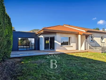 maison de luxe à vendre dans le quartier chataigneraie-vallieres