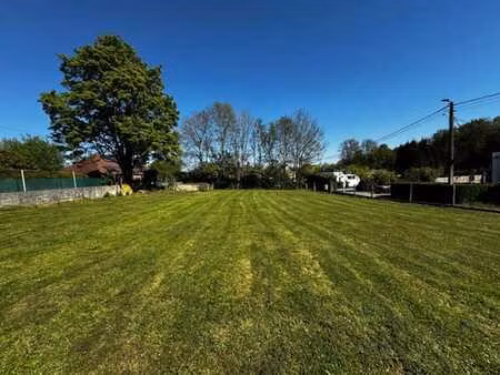 terrain à bâtir de 10 ares dans un endroit calme