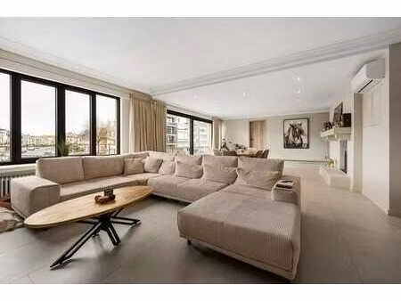 appartement unique et rénové de 232 m² avec 3 chambres à co…