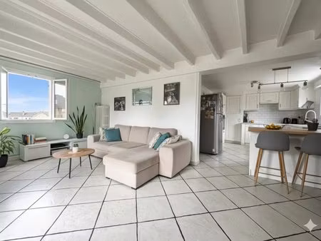 maison de 6 pièces de 110 m2 en vente à romeny-sur-marne