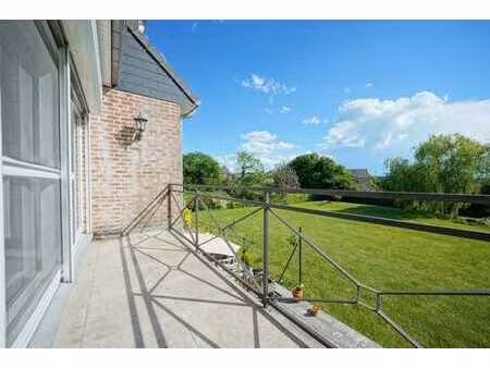 appartement 2 ch avec terrasse et parking à la sarte !