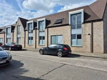 appartement confortable de 2 chambres avec beaucoup d’espace