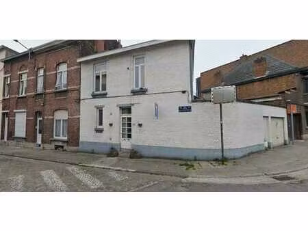 rez-de-chaussée 1 chambre avec petit jardin