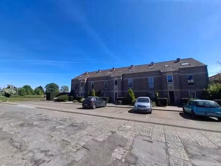 charmant appartement duplex situé à nimy  alliant parfaiteme