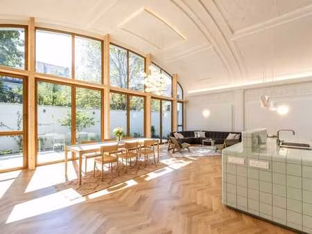 superbe maison meublée avec terrasses (châtelain)