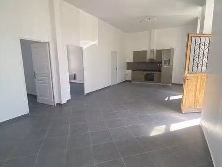 location appartement 3 pièces à bégard (22140) : à louer 3 pièces / 71m² bégard