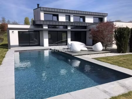 maison de luxe à vendre à meucon