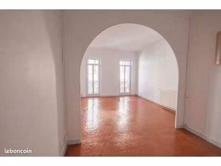 bureaux avec garage