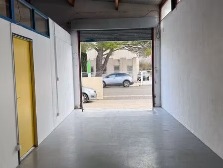 local professionnel 60 m² avec mezzanine – stockage / activité administrative