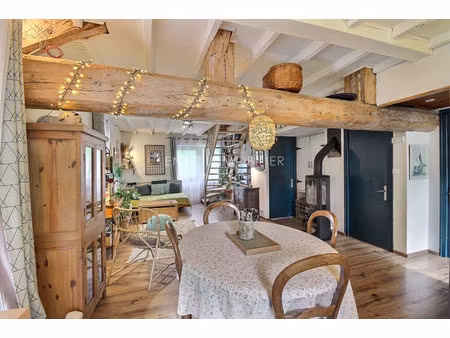 charmant duplex avec balcon et mezzanine à séez