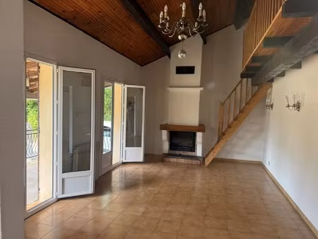 maison à aménager – 95 m² au sol + terrasse 19 m² – terrain 350 m²